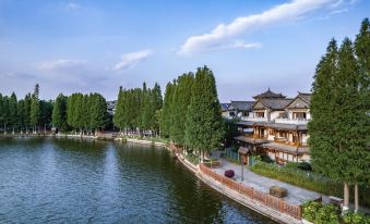 Kunming Yuanshan Elegant Lake View Villa Hotel (Dianchi Nationality Village)