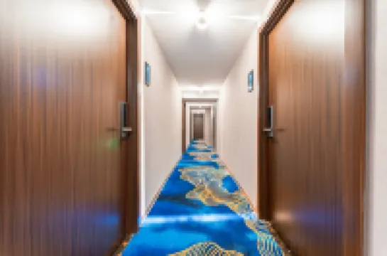 聖羅灣飯店（哈爾濱西站西廣場店）