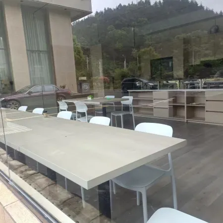 Lichuan Liuqiao Misty Rain Hotel
