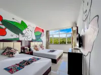Zhangbei Jinrui Holiday Hotel