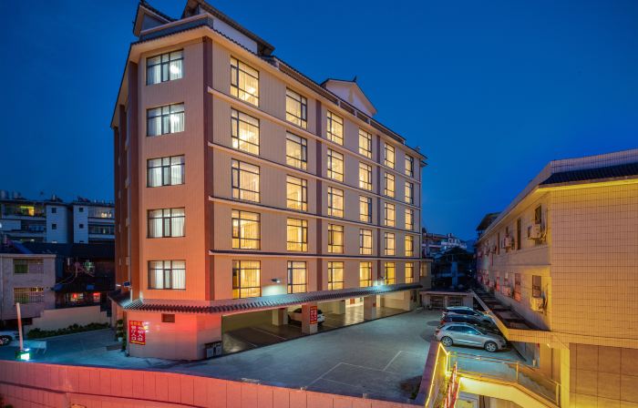Lancang Shengshi Hotel