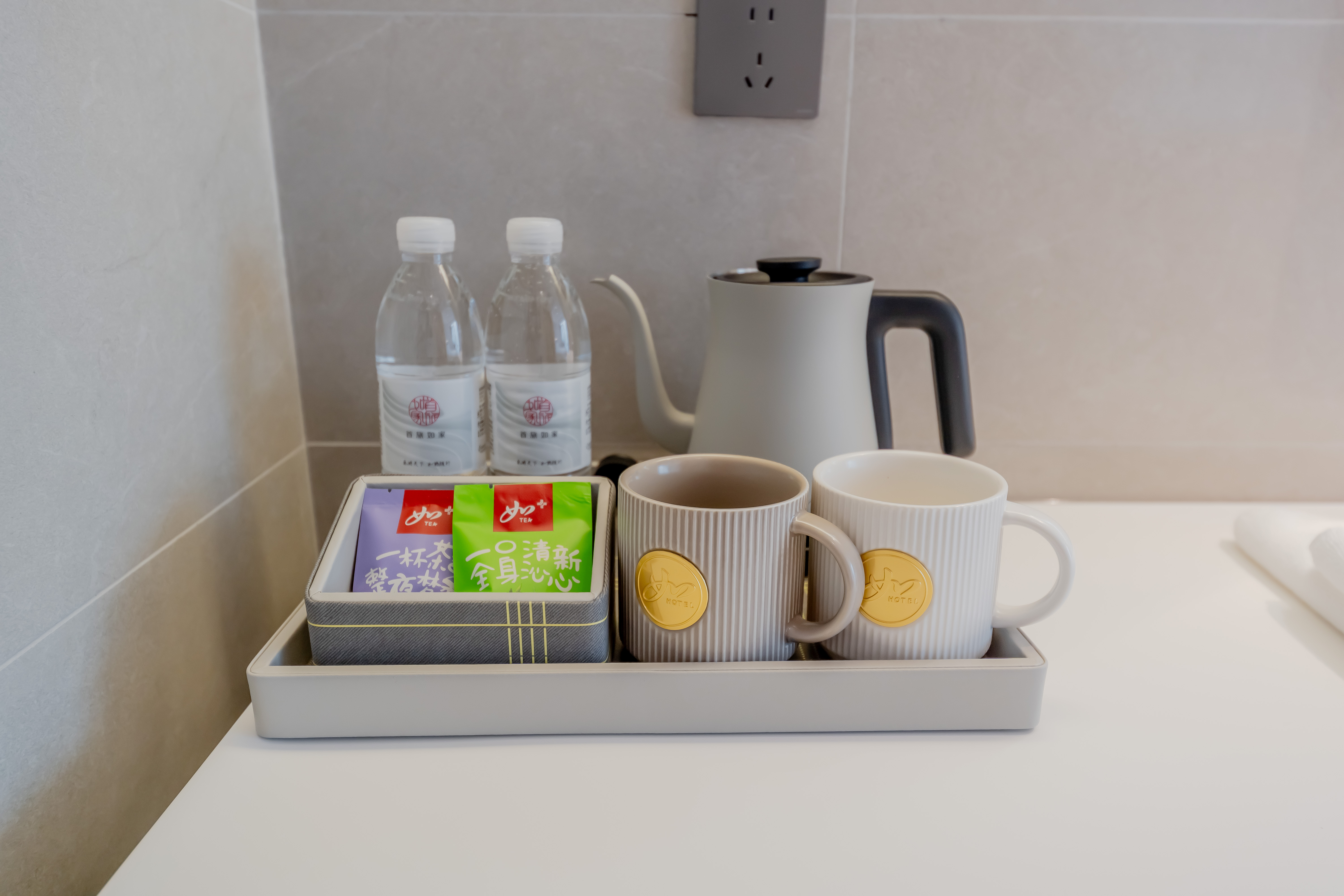 HomeinnsPlus Hotel (Shanghai Dishui Lake Port) Kamar Photos