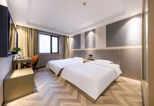 Elong R.Yun 호텔 로비