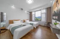 Devixuan Homestay (OMG Heartbeat Paradise Branch) Hotels near Chuiyun Tongtian River