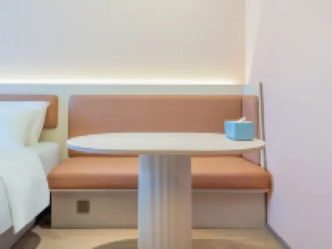 HanTing Hotel (Ruili Fortune Plaza) Hotels in Ruili