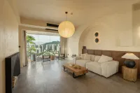Nancy's Lanxi Riverview Beauty Hotel (Chongqing Jiefangbei Hongyadong Branch) - Homestays