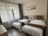 Hulunbuir Huanpeng Business Hotel - Pet friendly