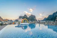 Maitime Hotel - Pools
