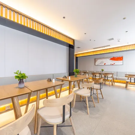 Shankee Coffee Style Hotel (Shule County Tianan Mingmen Food Street)