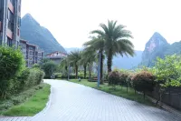 Zhongmai Mijing Hotel (Bama Longevity Village) - Mountain view
