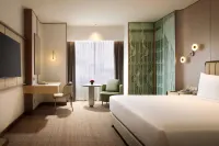 Hilton Petaling Jaya Các khách sạn gần First City University College