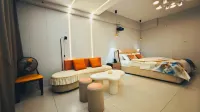 Jilin Wanyue Homestay (Jilin Railway Station Caiwu Plaza)