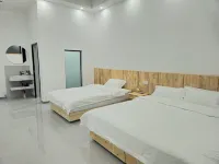 Springside Vacation Villa | A Scenic Mountain Getaway Amidst the Clouds - Pysäköinti