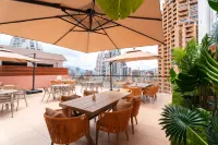 Maple Weiye Yunshe Hotel (Gaozhuang Xingguang Night Market)