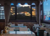 Lobbum Tsang Boutique Hotel