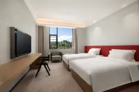 Qing Yuan Lian Yang Ramada Encore Hotel Hotel di Liannan Yao Autonomous County