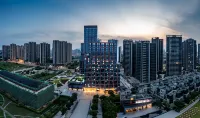 Platinum Riverside S Hotel Hotels near Lishida Shopping Center