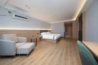 Green Homestay (Xincheng Jiayuan Central Square Store)