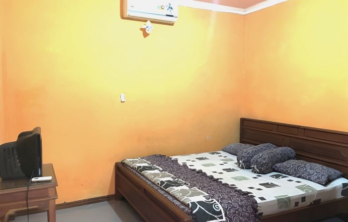Hotel Alami near Alun-Alun Klaten
