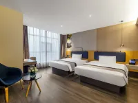 Homeinn Selected Hotel (Dezhou Xinhu Central Plaza Finance Building) Hotels in Dezhou