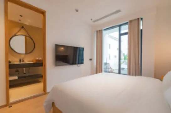 鶯飛七月·私湯民宿（OMG心跳樂園店）