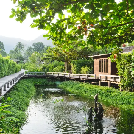 GajaPuri Resort Koh Chang Отели рядом с достопримечательностью «Шесть Кай- Бэй»