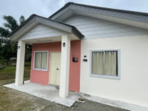 Oryza Panthera Cottage Hotel di Api-Api