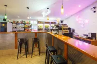 a&o Berlin Friedrichshain - Quầy bar