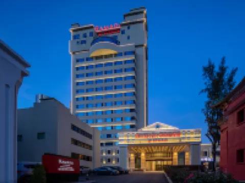 RAMADA INTERNATIONAL(Zhuhai Lovers Middle Road Riyuebei Grand Theater Branch) Hotels near Lovers' Road