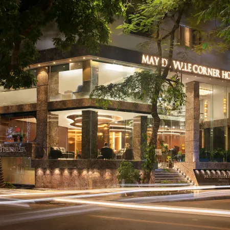 MAY DE VILLE Corner Hotel