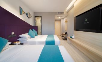 Y Hotel (Taiyuan Jiefang Road Liuxiang Kaihua Temple Metro Station)