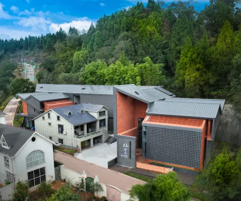 RENLI Art Hotel
