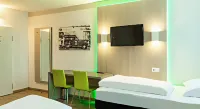 B&B HOTEL Bochum Hbf-Süd Các khách sạn gần Tierpark und Fossilium Bochum