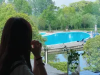 Baling Yonghu Manor (Dongting Lake China Panda Garden) - Romantic