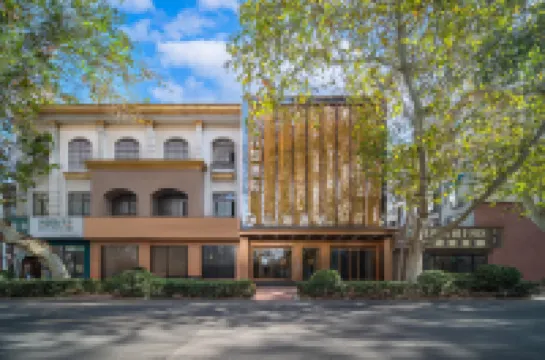 Yanzhi Hotel (Zhengzhou Zijingshan Park Store) Hotels near Zijing Mountain Park