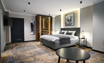 Black Gallo Residences