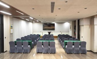 Changbaishan Guoxin Four Seasons Hot Spring Resort Hotel