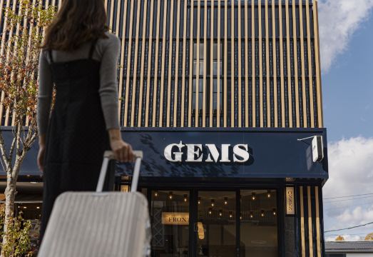 GEMS YUFUIN 썸네일