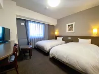 Hotel Route-Inn Ashikaga Ekimae فنادق في 