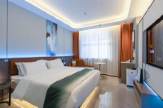 Ye Yuchen Esports Movie Hotel (Xinhua Street Shangfeng Square Branch)