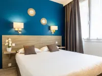 Notre Dame Hotel Hotels near Darwin Ecosystem