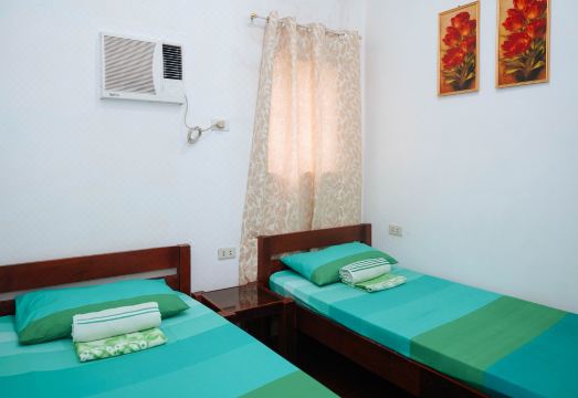 C Star Travellers Inn