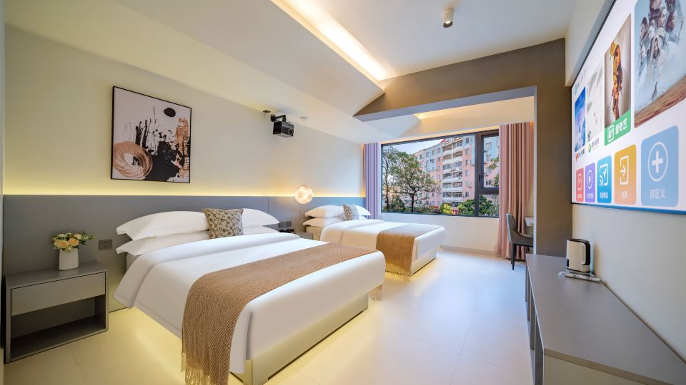 Light Star Hotel