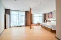Yuejia Hotel (Yushan Bus Station Huaiyushan Avenue)
