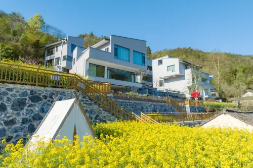 Ruo Yin•Natural Oxygen Bar Home Stay