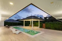 Pool Villa CoaSea - 2min from Thung wua lan Beach Các khách sạn gần Wat Kaeo Prasert