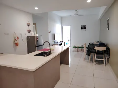 Mid Valley Megamall View Southkey Mosaic 3BR 2FREE By Natol