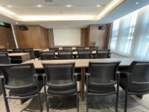 โรงแรมจือเกอ สาขา ถนนจินเฉวี่ยซาน มิกซ์ซี หลินอี้