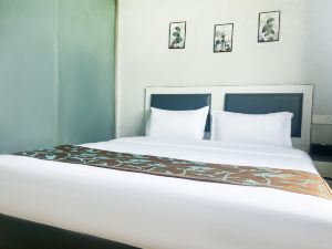 Liangfengya Hotel (Tianfu International Airport)
