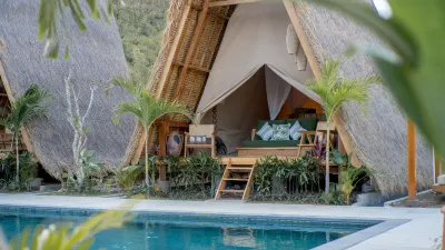 Dejama Glamping Resort Lombok Hotel di Mertak